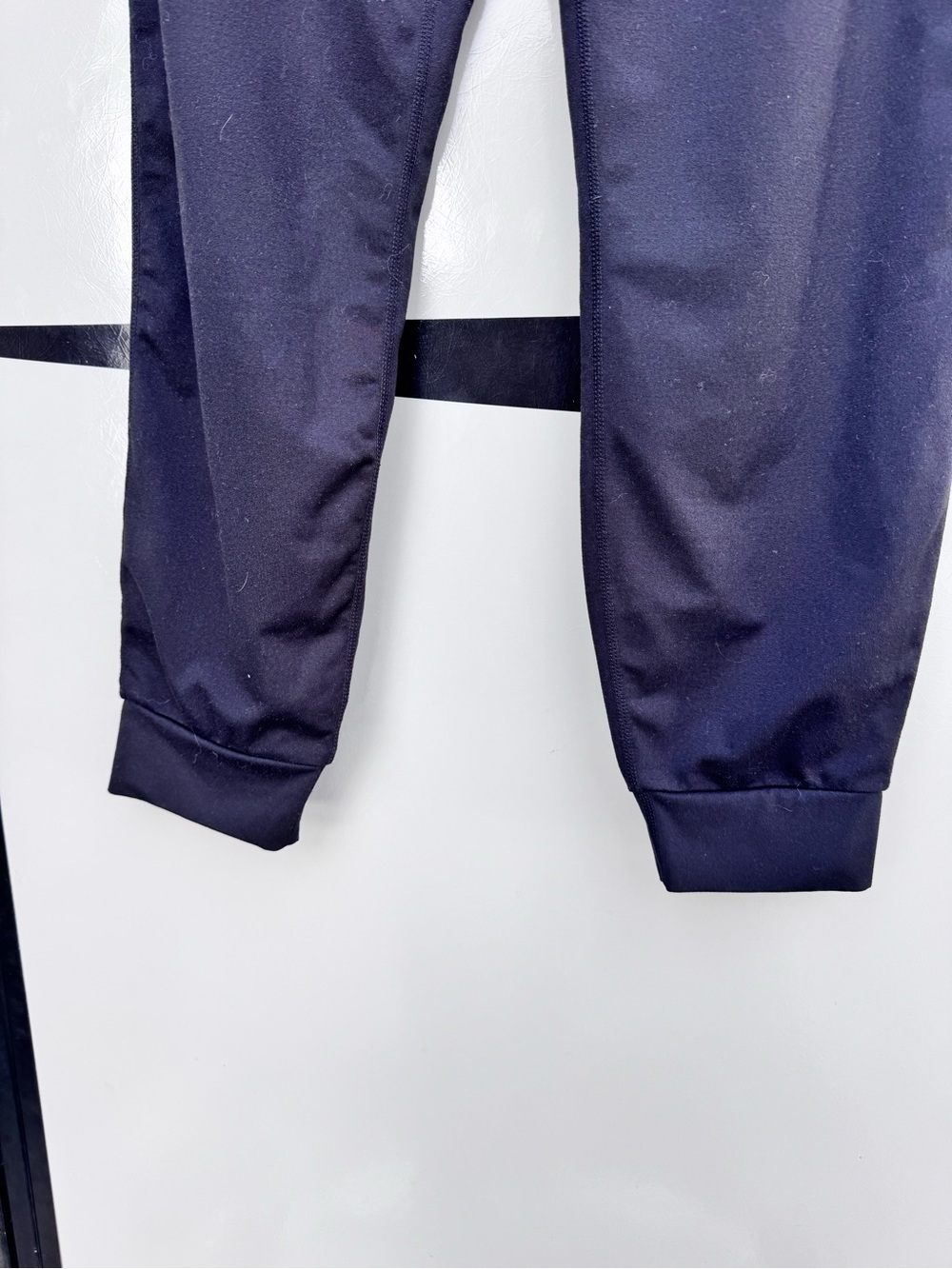 Women’s Black Vuori Performance Joggers - Picture 5 of 6